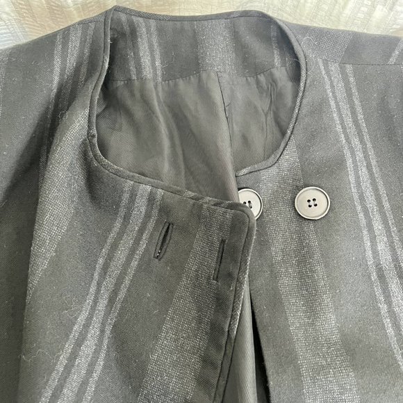 Vintage Tahari Black & Grey Striped Asymmetircal Blazer 90s -12 - Picture 4 of 9